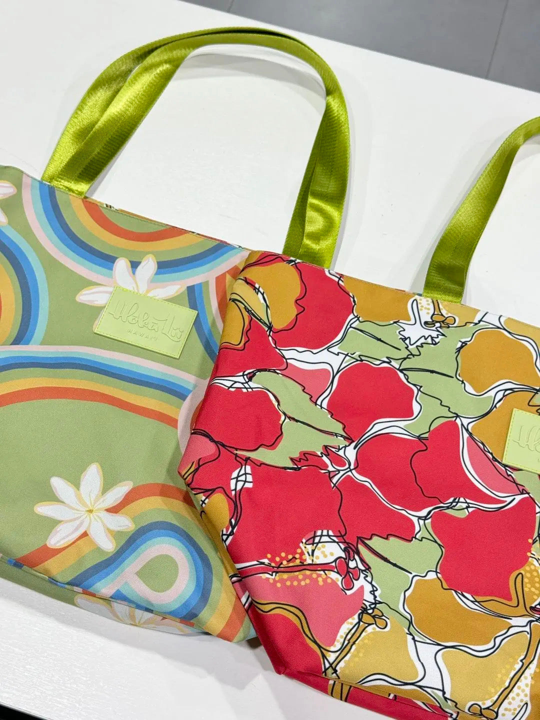 REVERSIBLE RAINBOW TIARE + HIBISCUS JUMBO TOTE