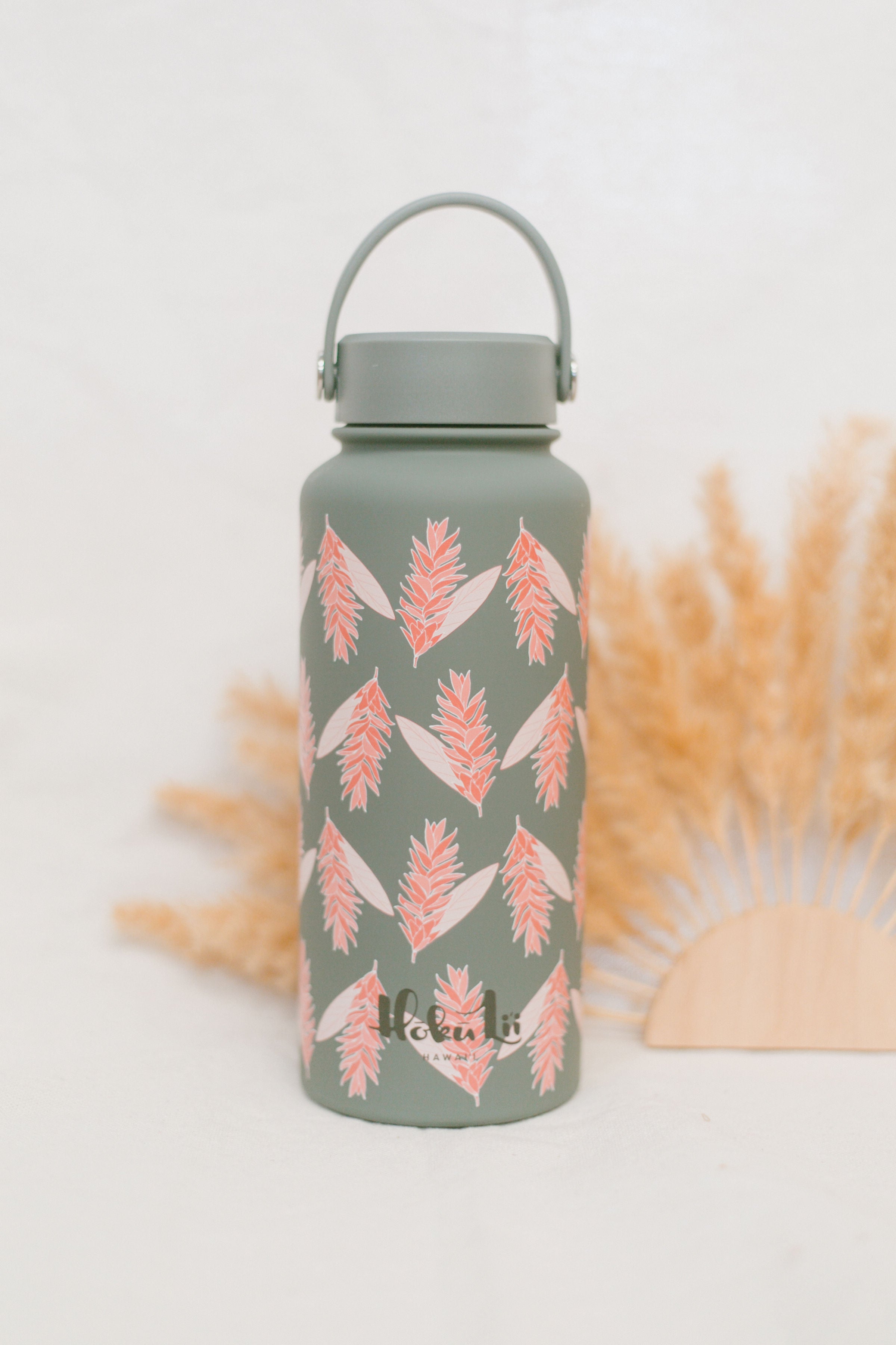 AWAPUHI / LILIKOI 32 OZ WATER BOTTLE